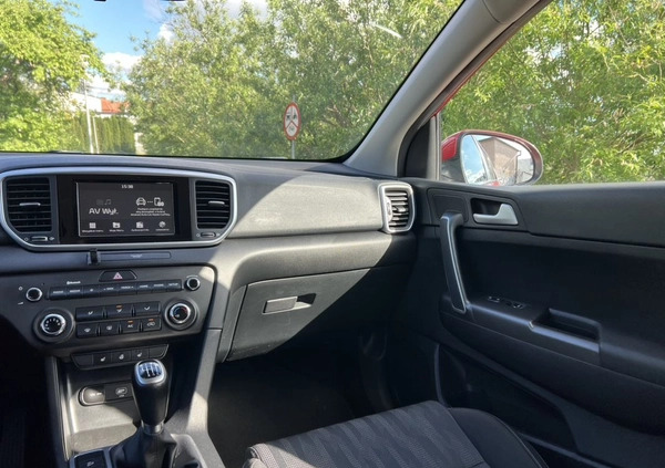Kia Sportage cena 77990 przebieg: 124000, rok produkcji 2019 z Bełżyce małe 704